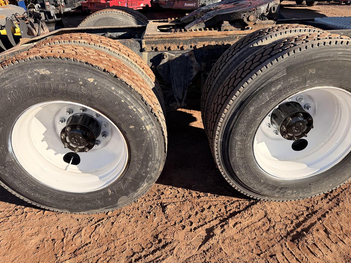 Used 1995 Freightliner FLD120 Truck