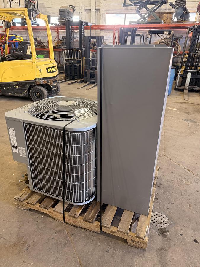 Used 2T 15 SEER A/C UNIT