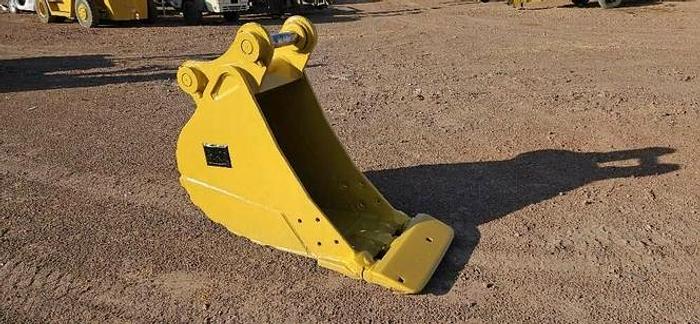 Used CAT 24" Excavator Bucket