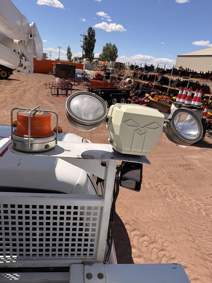 Used 2016 Ford F-550 Bucket Truck