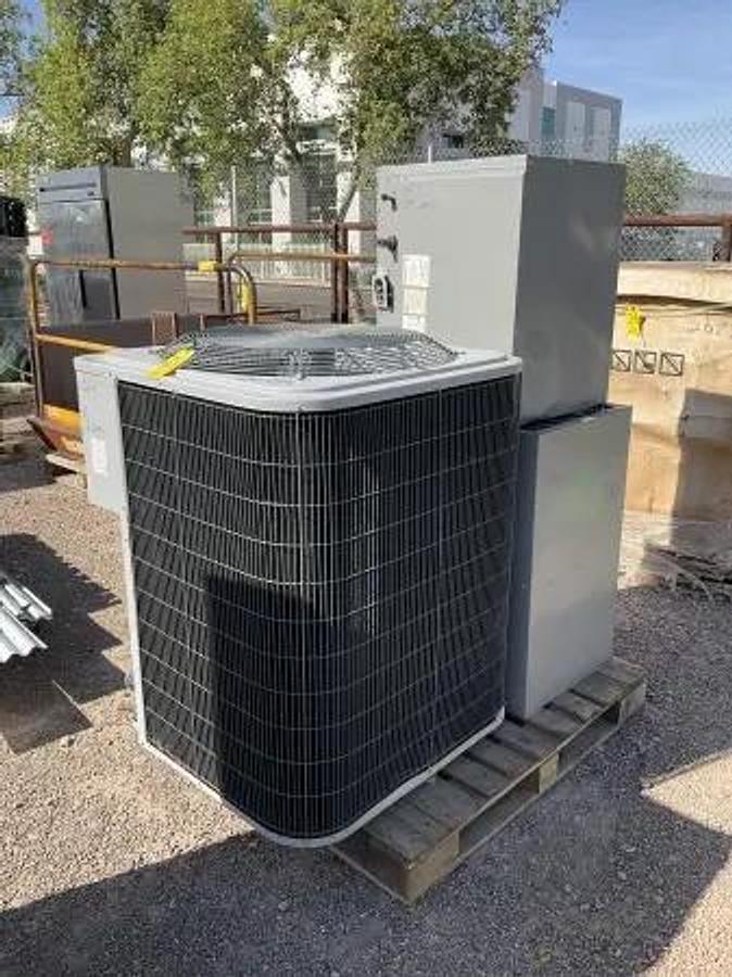 Used 4T 16 SEER A/C UNIT