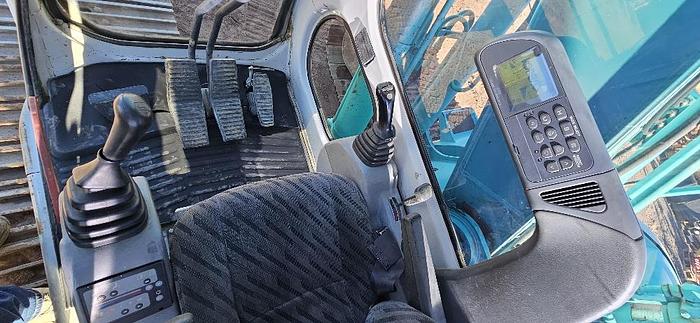 Used Kobelco 200 Excavator