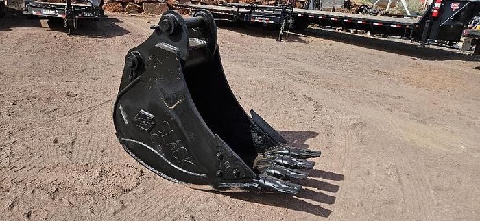 Used 24" Excavator Bucket