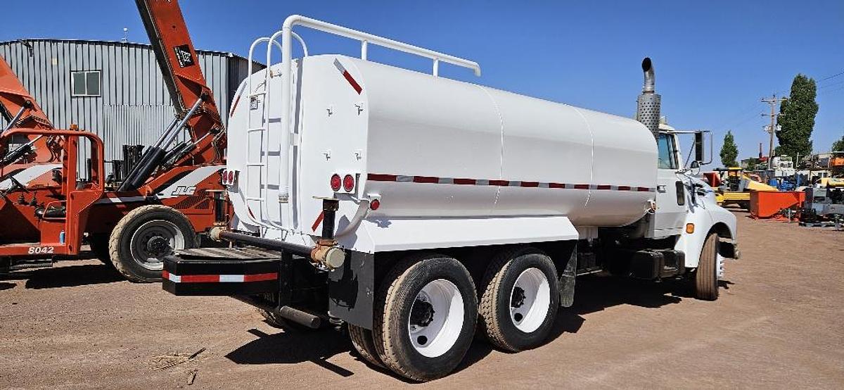 Used Ford LTL 9000 Water Truck