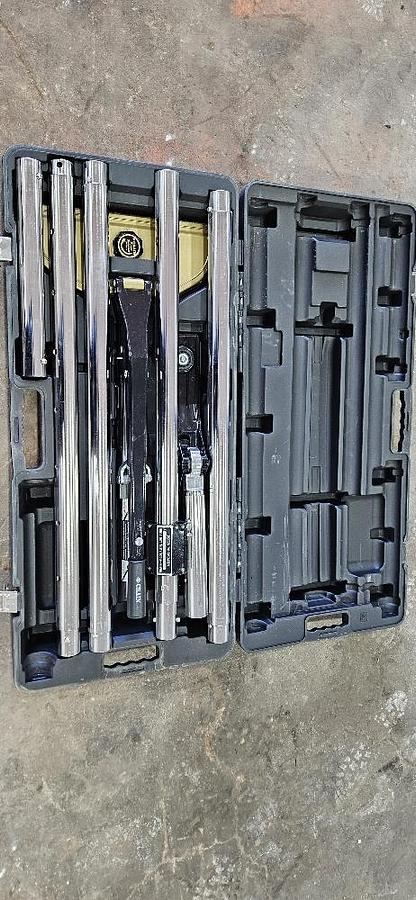 Used Carpet Strecher