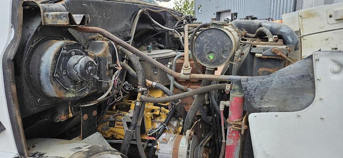 Used 1985 Kodiak 3,000 Gallon Water Truck