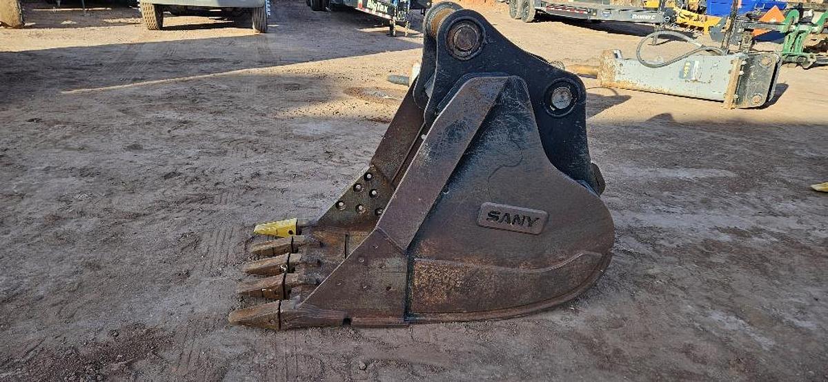 Used 36" Excavator Bucket
