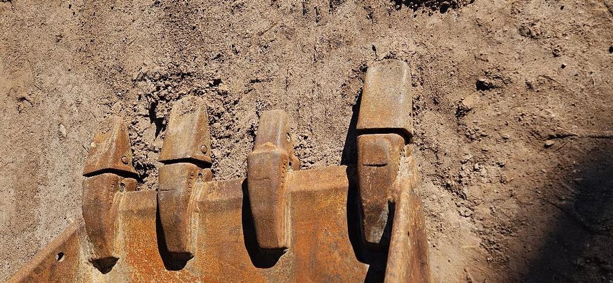 Used 42" Excavator Bucket