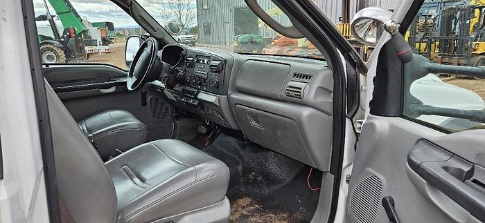 Used 2006 Ford Bucket Truck F550