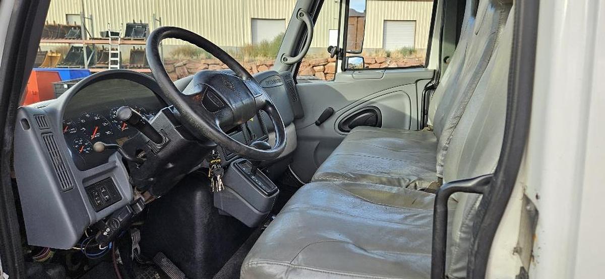 Used 2002 International 4300 DT 466 Dump Truck