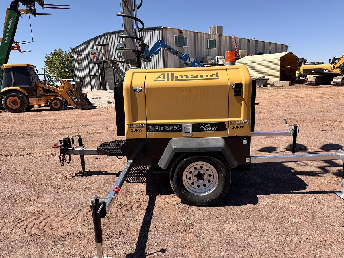 Used 2013 Allmand Light Tower