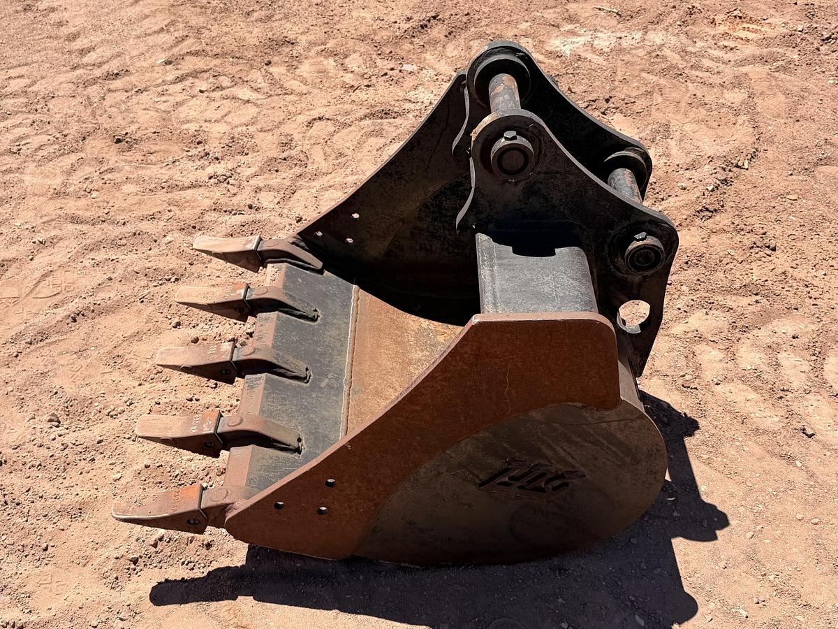 Used 30" Excavator Bucket