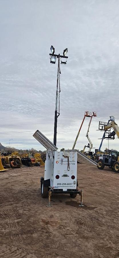 Used Solar Light Tower