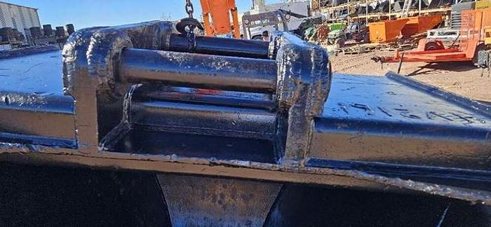 Used Excavator V Bucket