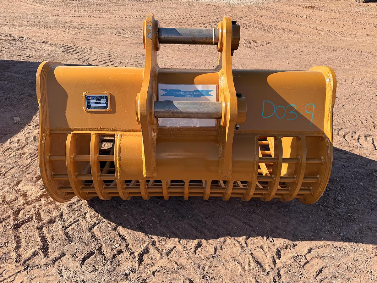 Used 60" Excavator Skeleton Bucket