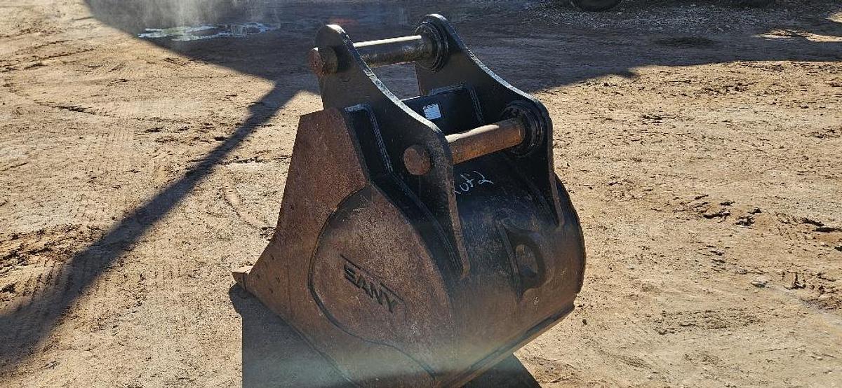 Used 30" Excavator Bucket