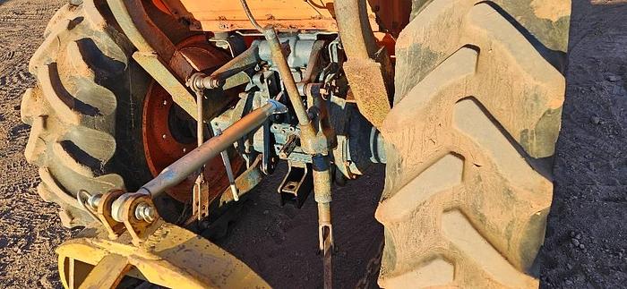 Used Kubota L 2550 Utility Tractor