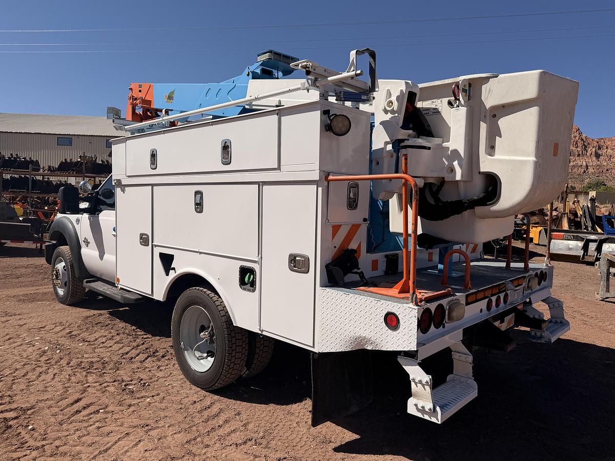 Used 2016 Ford F-550 Bucket Truck