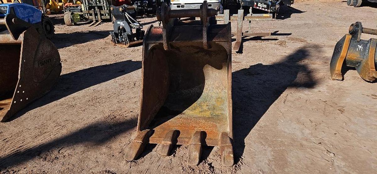 Used 42" Excavator Bucket