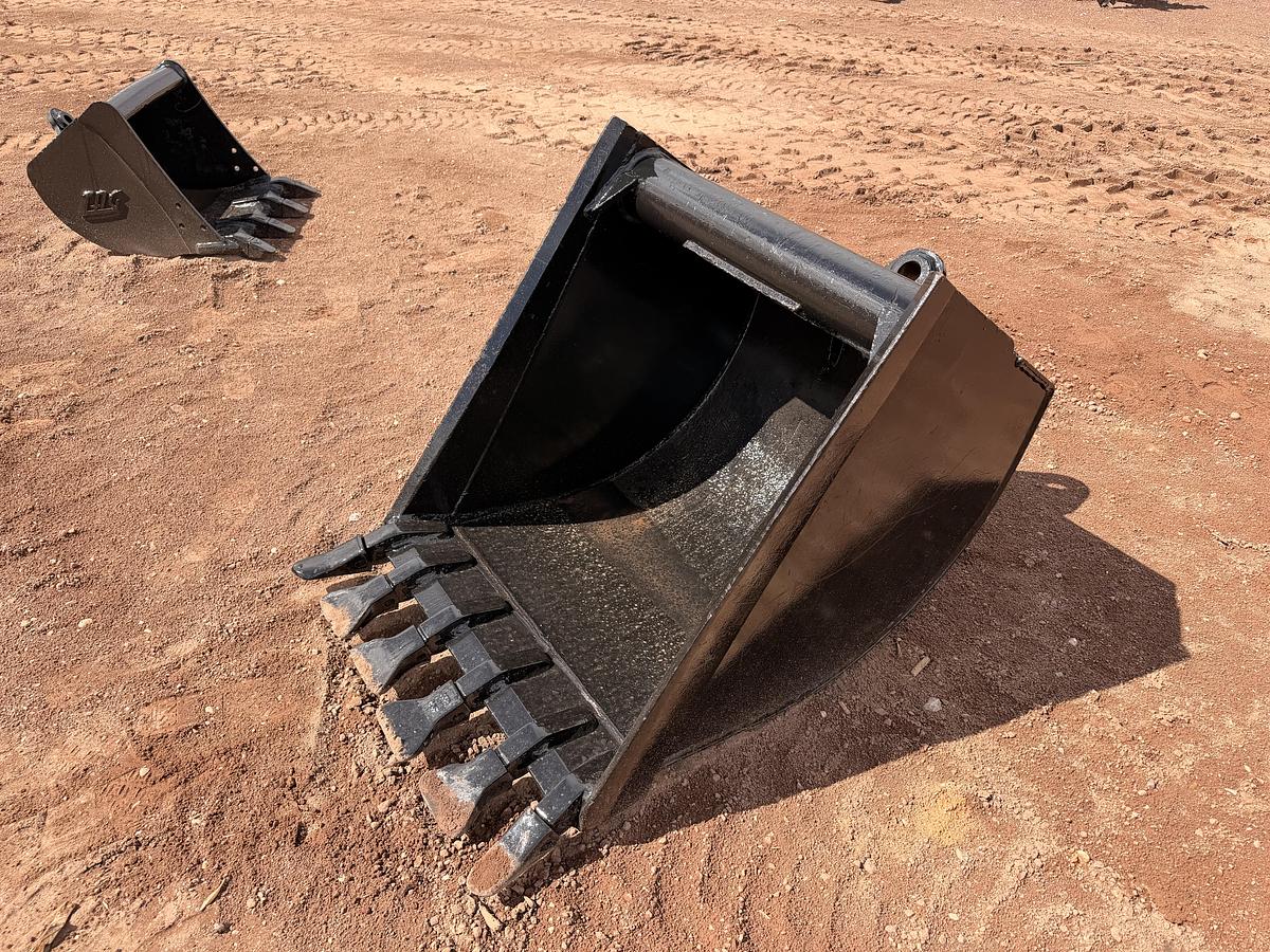Used Wain-Roy 30" Excavator Bucket