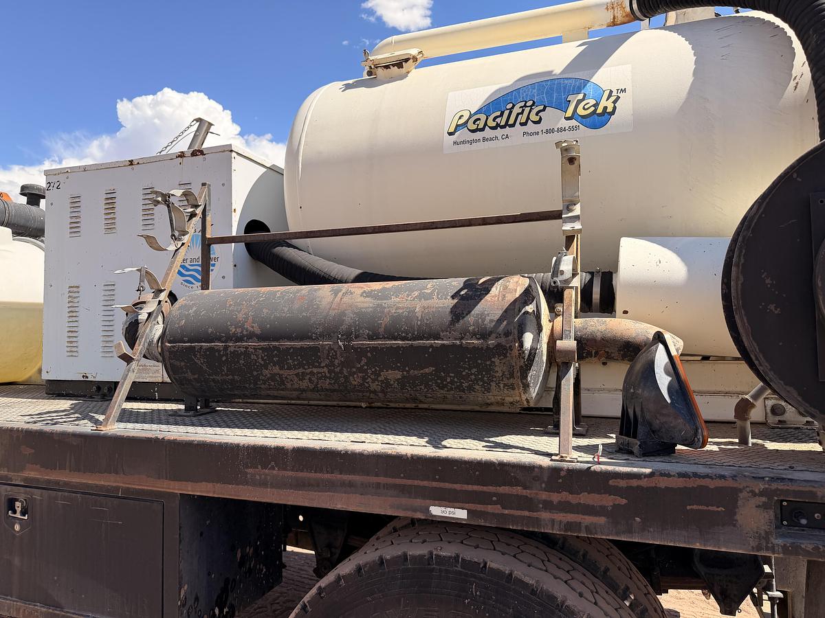 Used 1992 Ford Vacuum Truck