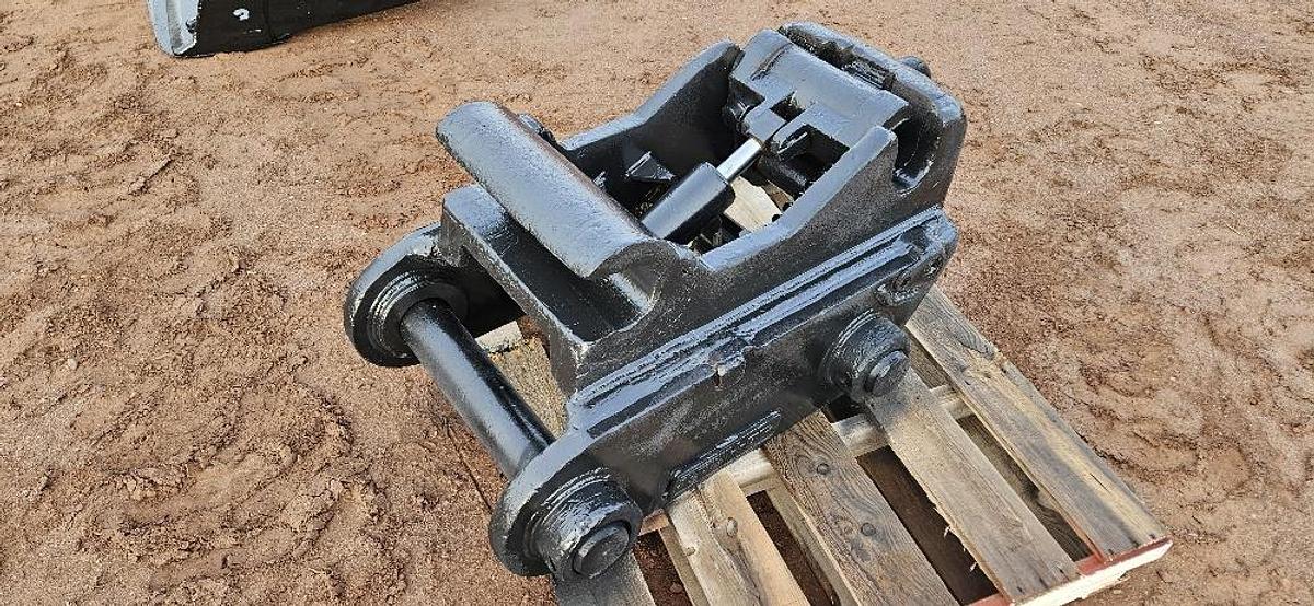 Used JB Hendrix Excavator Quick Coupler
