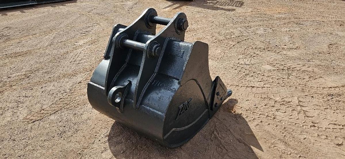 Used 37" Excavator Bucket