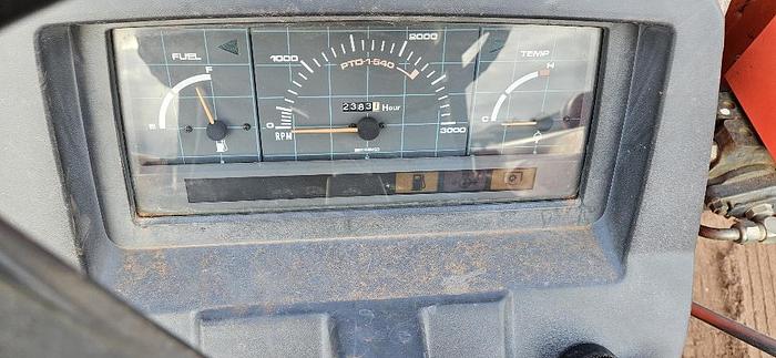 Used Kubota Tractor M4700