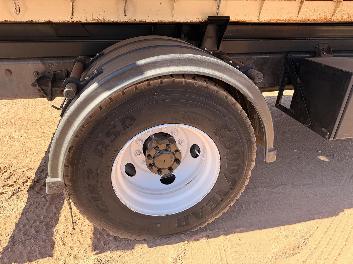 Used 2008 International Hook Truck