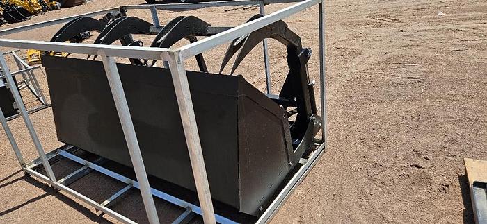 82" Skid Steer Grapple Bucket