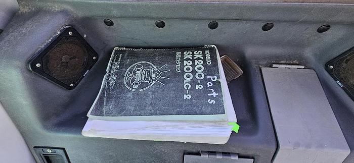 Used Kobelco 200 Excavator