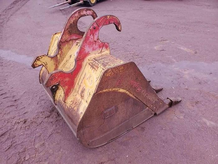 Used Caterpillar 44" Excavator Bucket Excavator Bucket