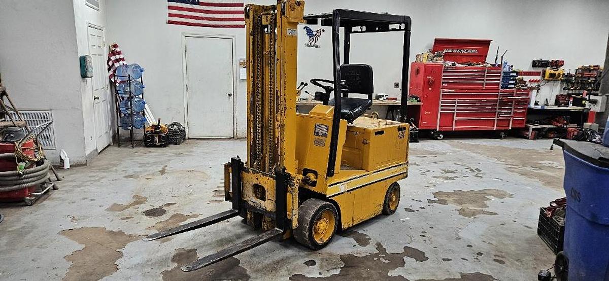 Used 4,000 lbs Forklift