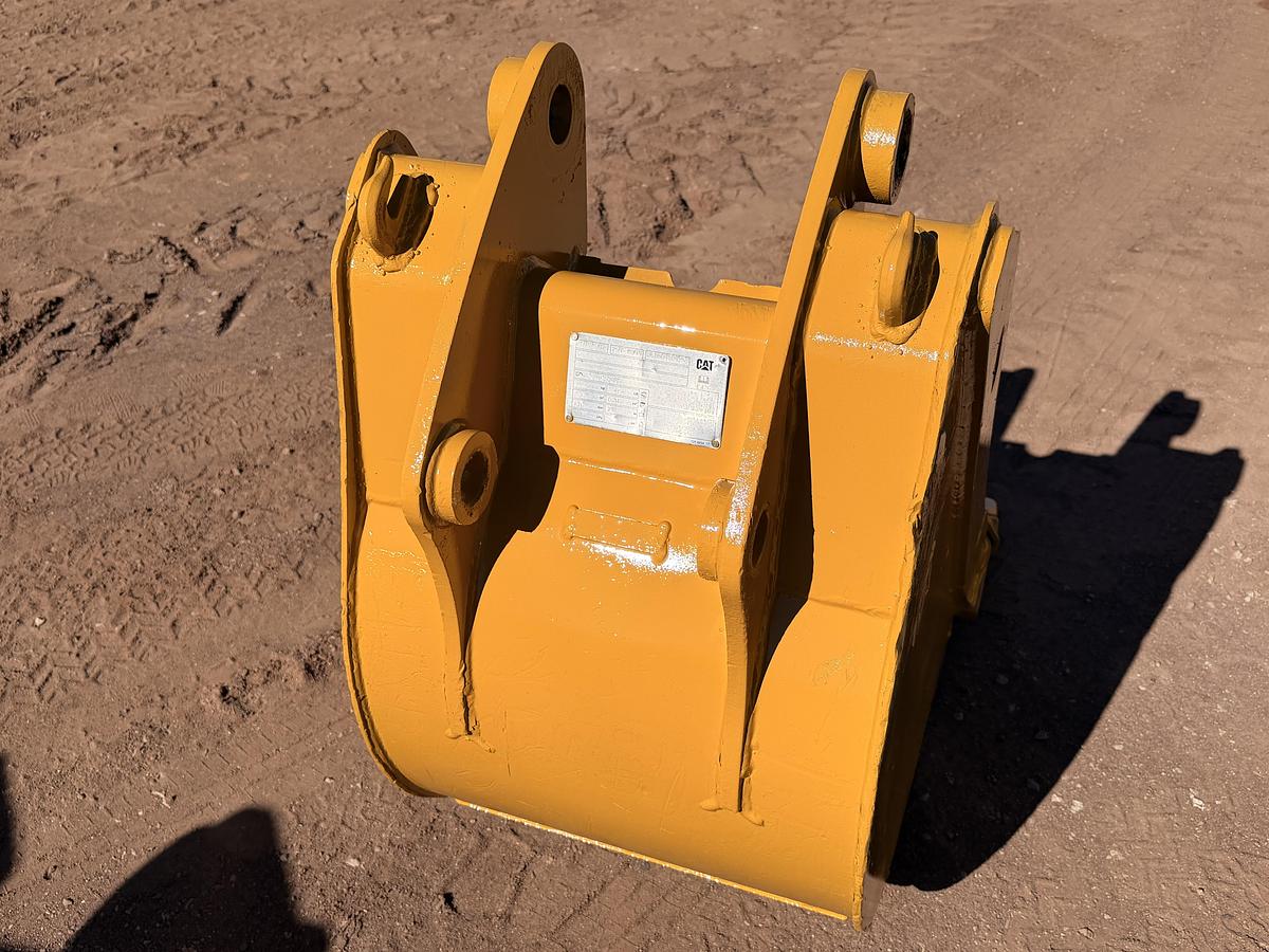 Used 24" CAT Excavator Bucket