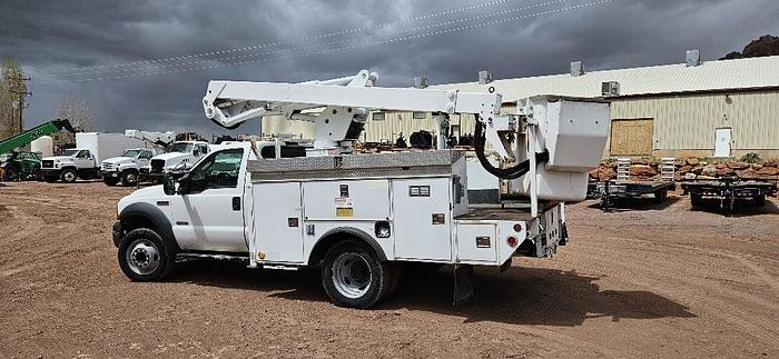 Used 2006 Ford Bucket Truck F550