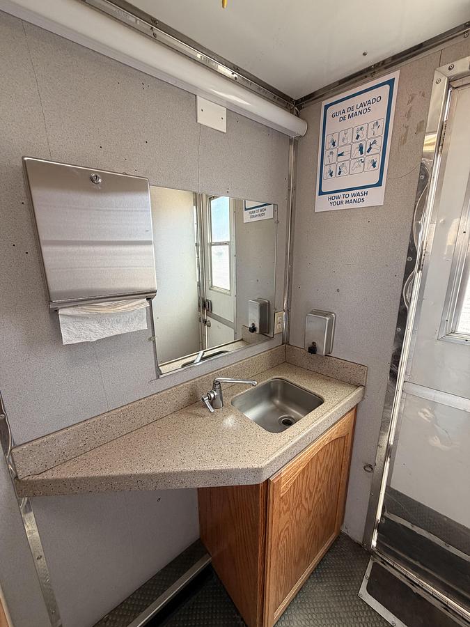 Used 2014 International Changing Room/Restroom Truck