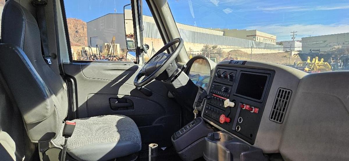 Used 2009 Interntaional 4300 Mechanic Truck