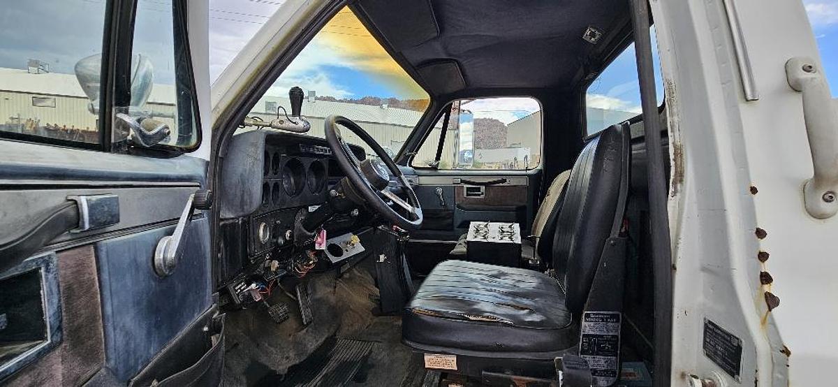 Used 1985 Kodiak 3,000 Gallon Water Truck