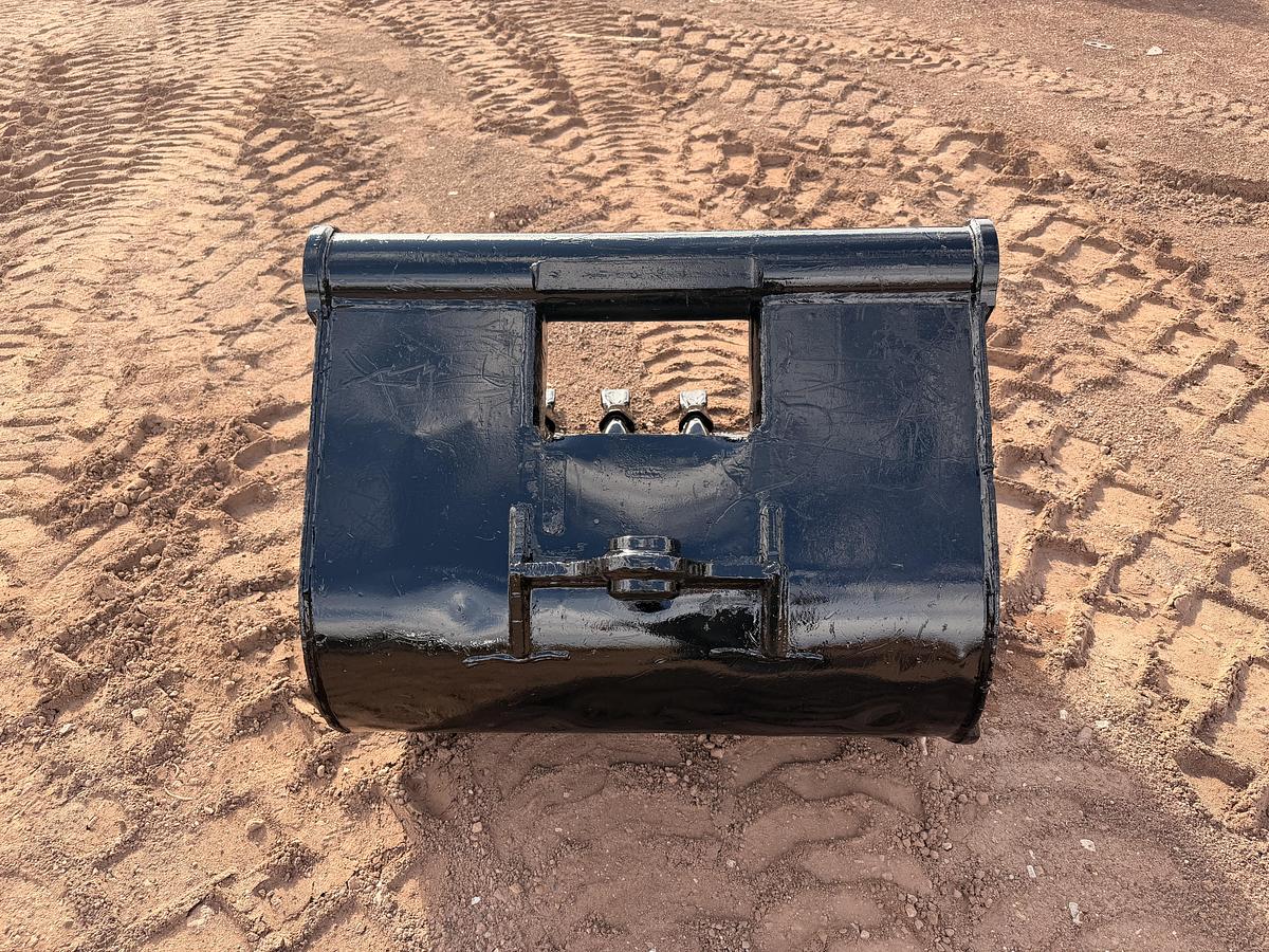 Used CAT Wain-Roy 36" Excavator Bucket