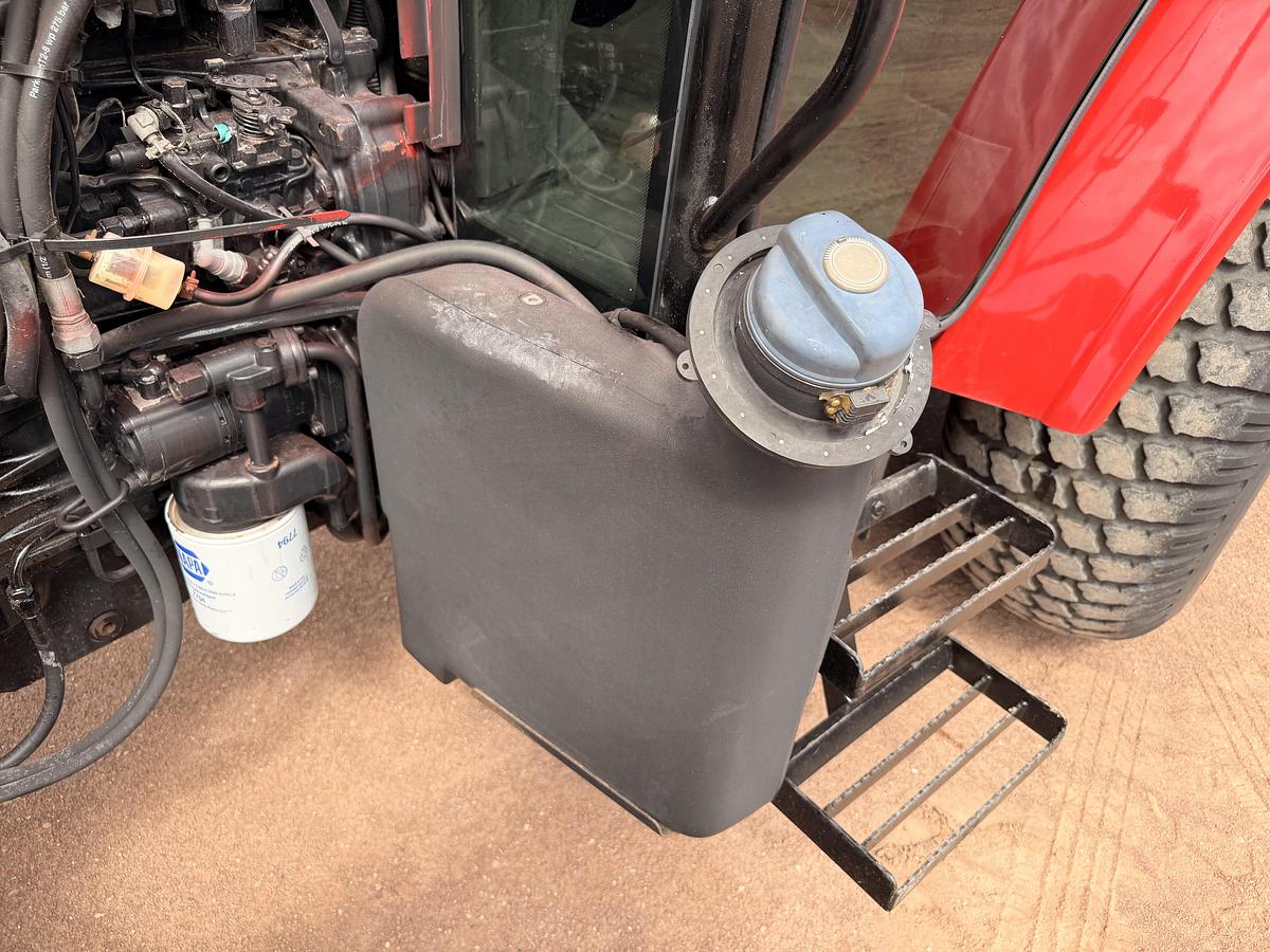 Used 2007 Case Utility Tractor