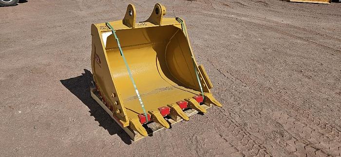42" Excavator Bucket