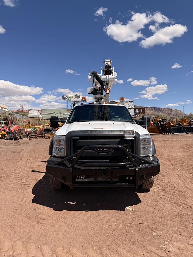 Used 2016 Ford F-550 Bucket Truck