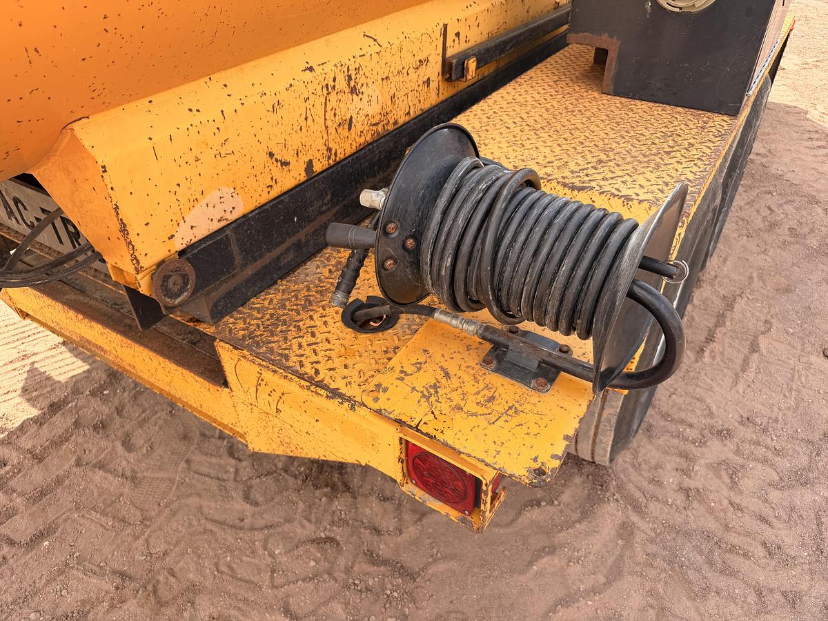 Used 2006 Vac-Tron Vacuum Trailer