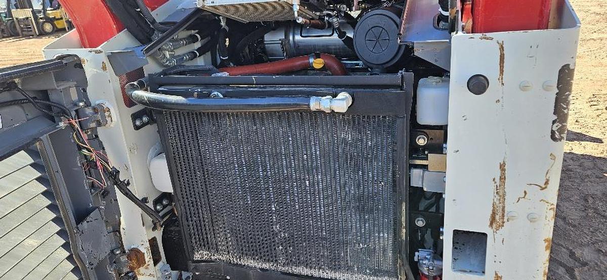 Used 2021 Takeuchi Skid Steer