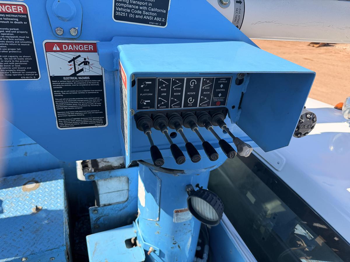 Used 2015 Ford F-550 Bucket Truck