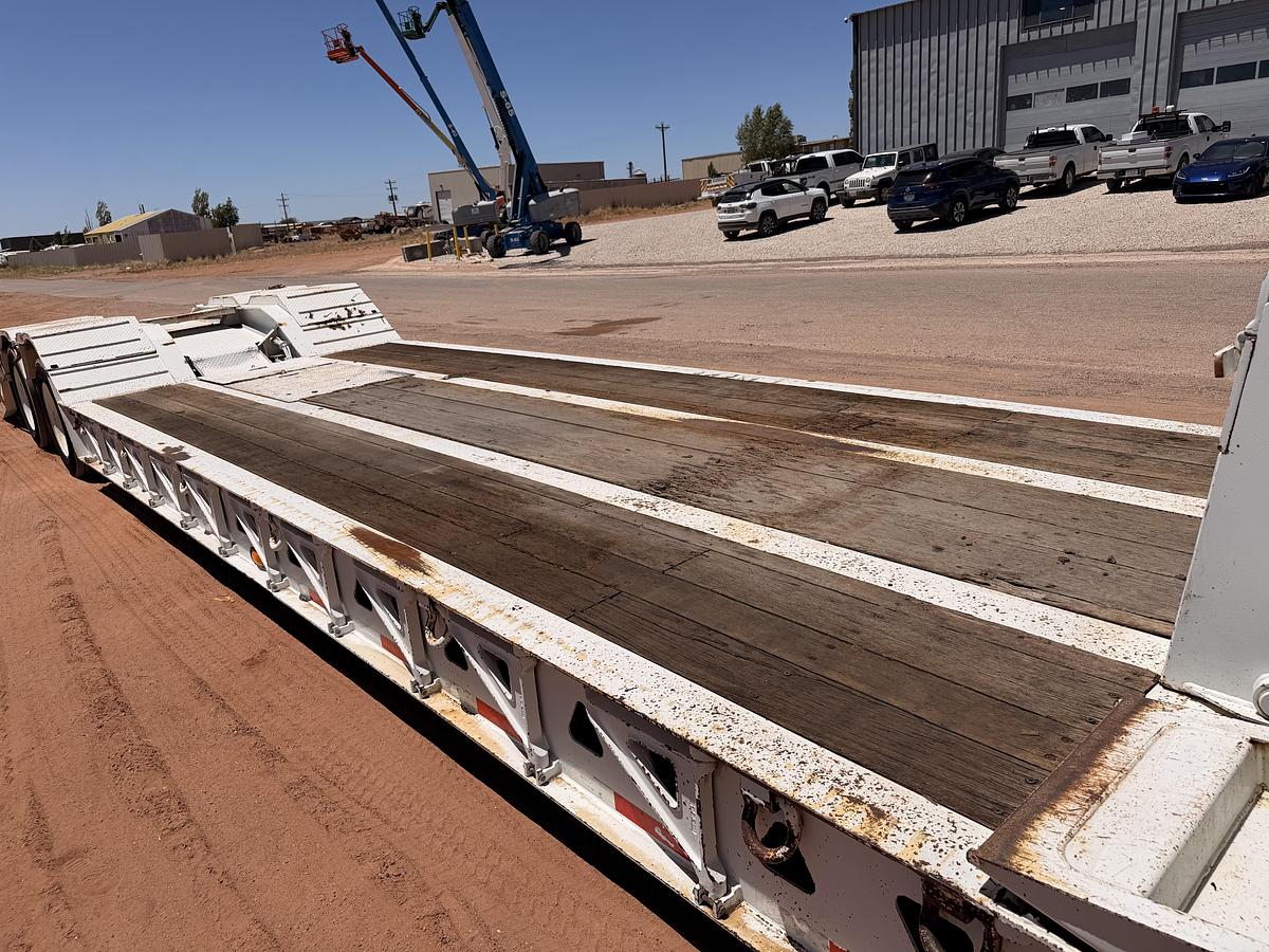 Used 2009 Trail King Lowboy Equipment Trailer