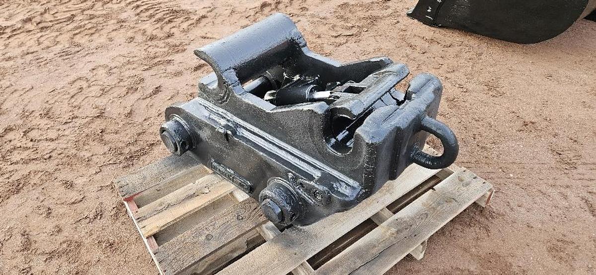 Used JB Hendrix Excavator Quick Coupler