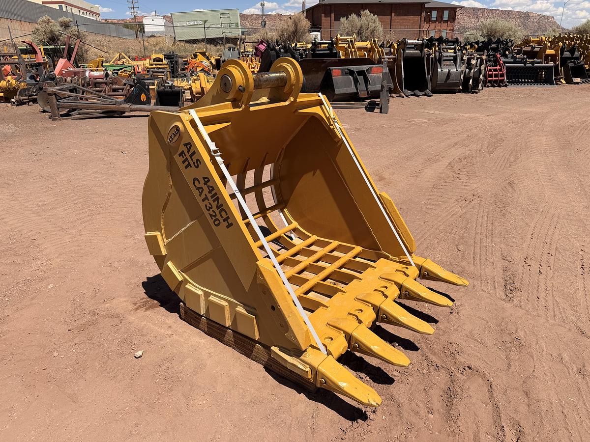 Used 44" Excavator Skeleton Bucket