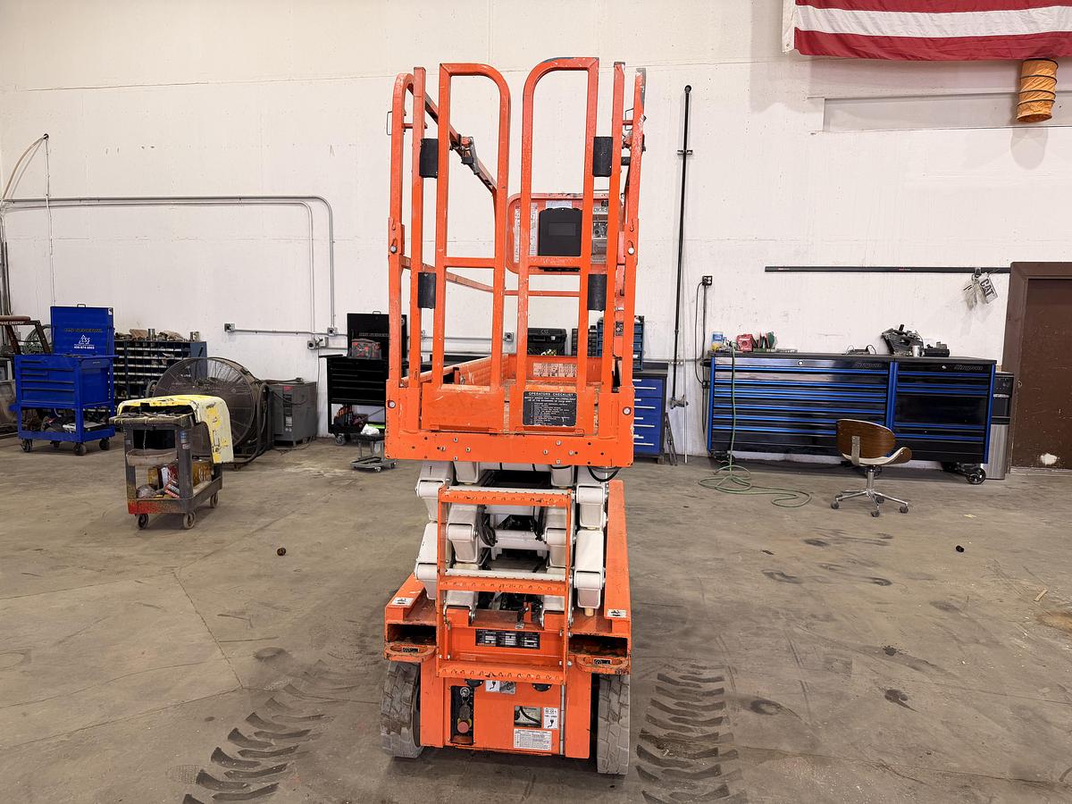 Used 2019 Snorkel S3226E Scissor Lift