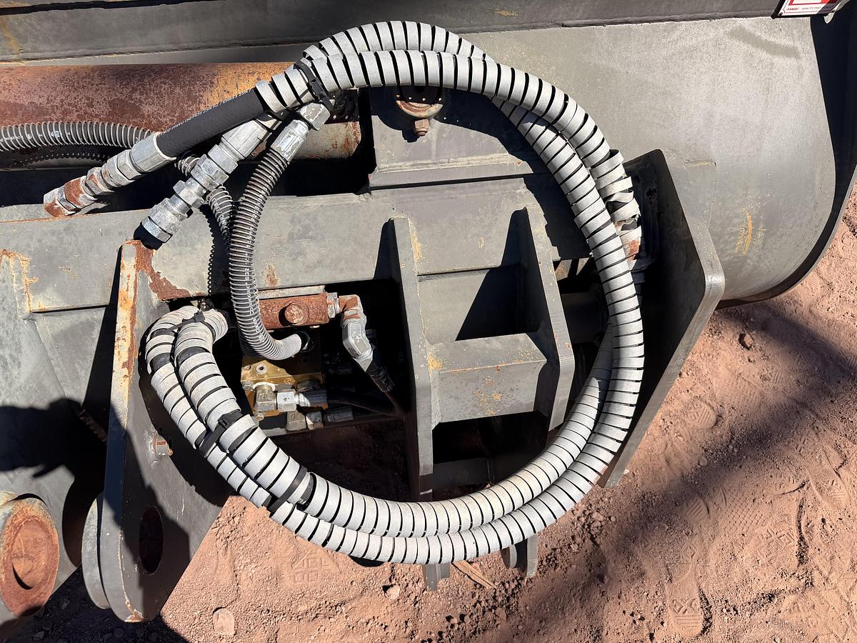 Used 9ft Loader Side Dump Bucket